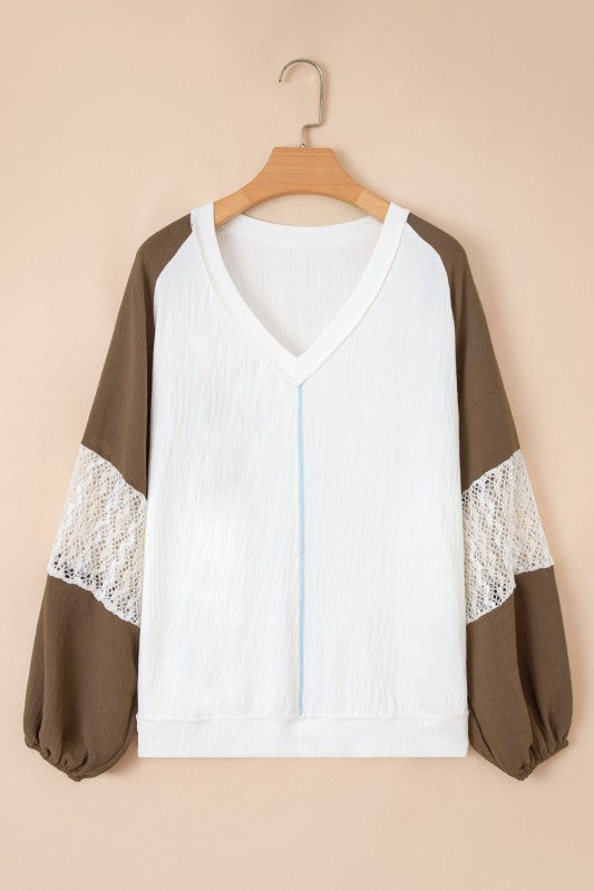 Plus Size Colorblock Lace Balloon Sleeve Top