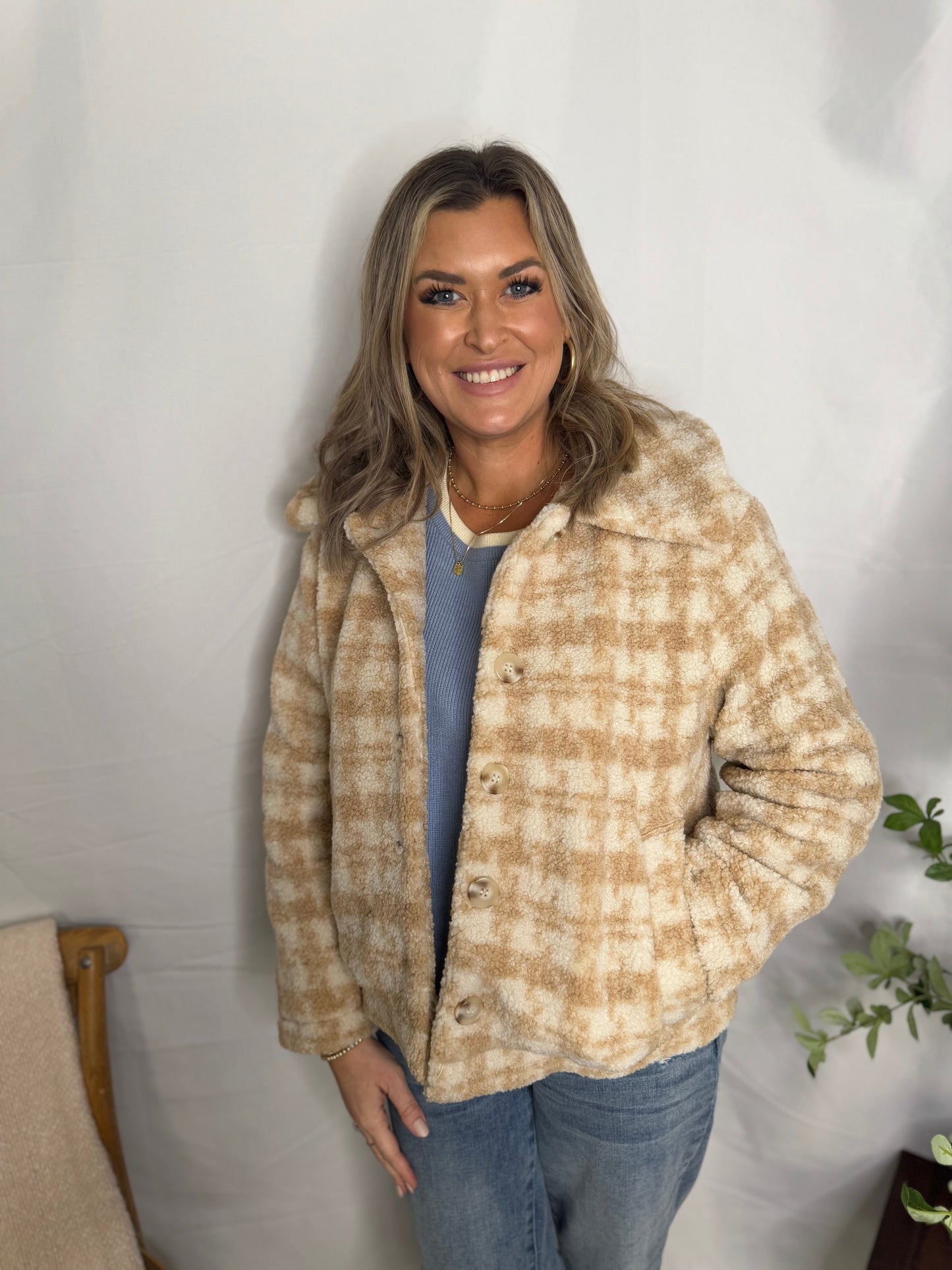 Houndstooth Button Up Collared Jacket Ivory