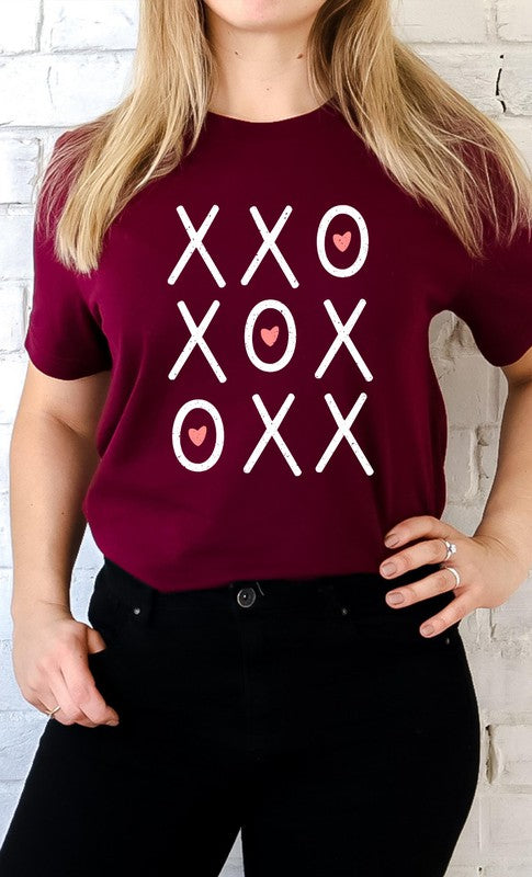 XOXO Heart Tic Tac Toe Valentines Day Graphic Tee