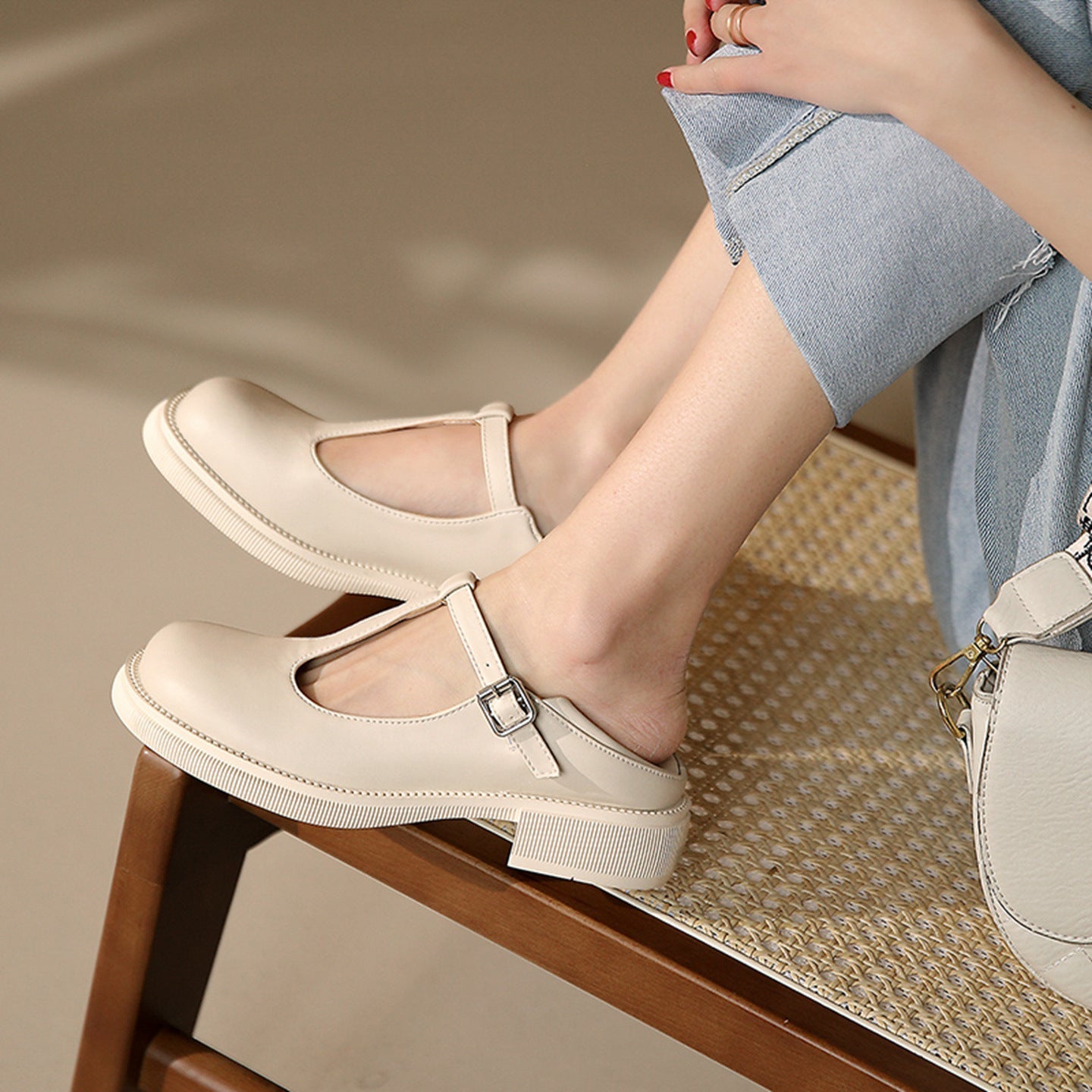 Women’s Shallow-Mouth Mary Jane Shoes Flat Heel PU Upper