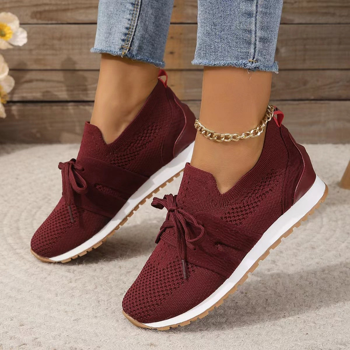Women's Lace-Up Mesh Walking Flats Comfortable Walking Shoes