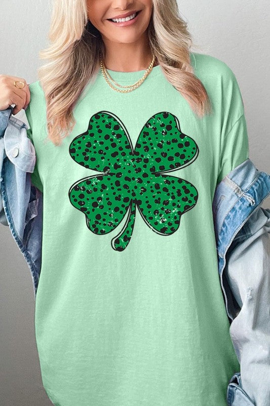 Dalmatian Four Leaf Clover Plus Heavy Cotton Tee Gildan