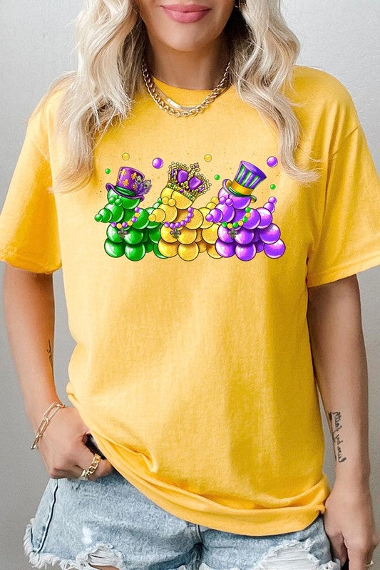 Mardi Gras Bead Dog Graphic Plus Heavy Cotton Tee