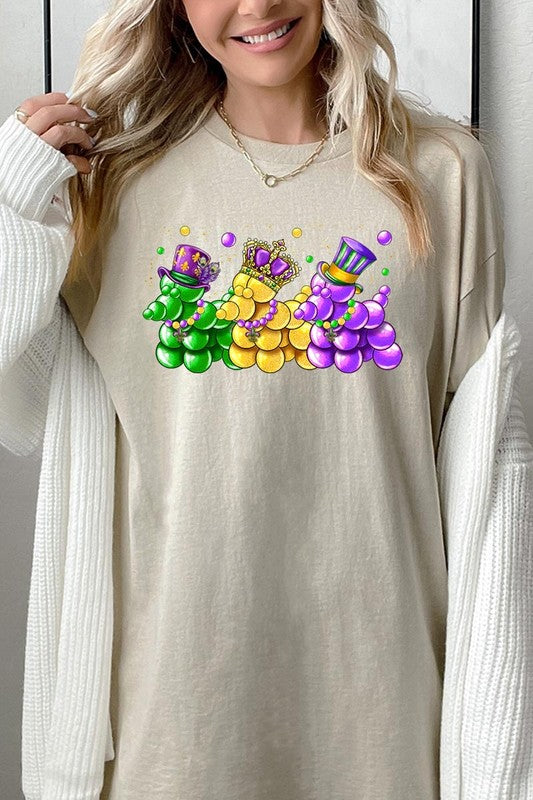 Mardi Gras Bead Dog Graphic Plus Heavy Cotton Tee