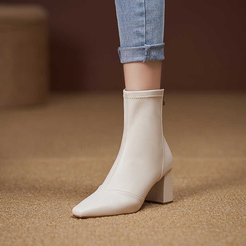 Soft Leather Velvet-Lined Zip-Back Skinny Boots Sleek Heels