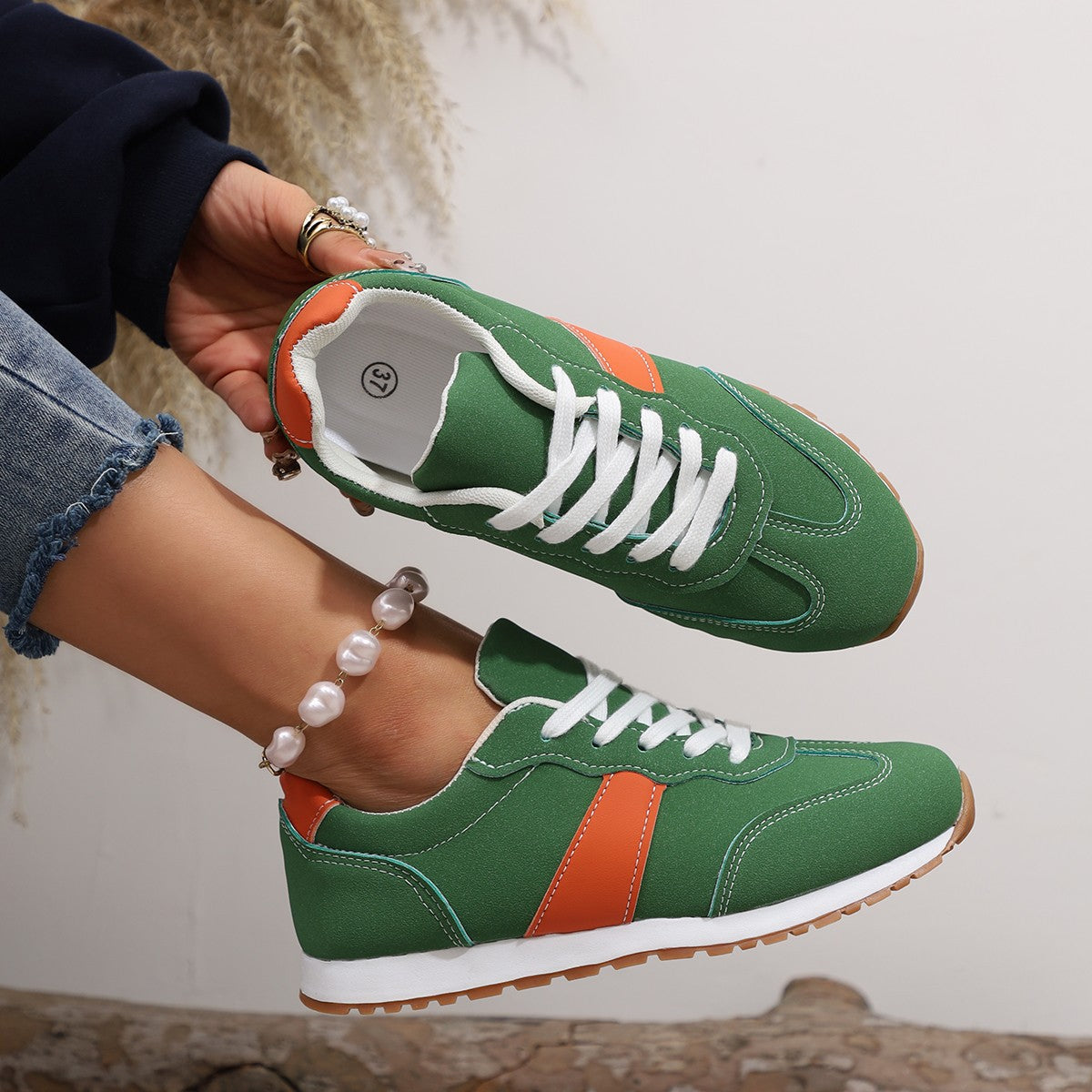 Women’s Round Toe Thick Sole Lace-Up Sneakers Casual Shoes