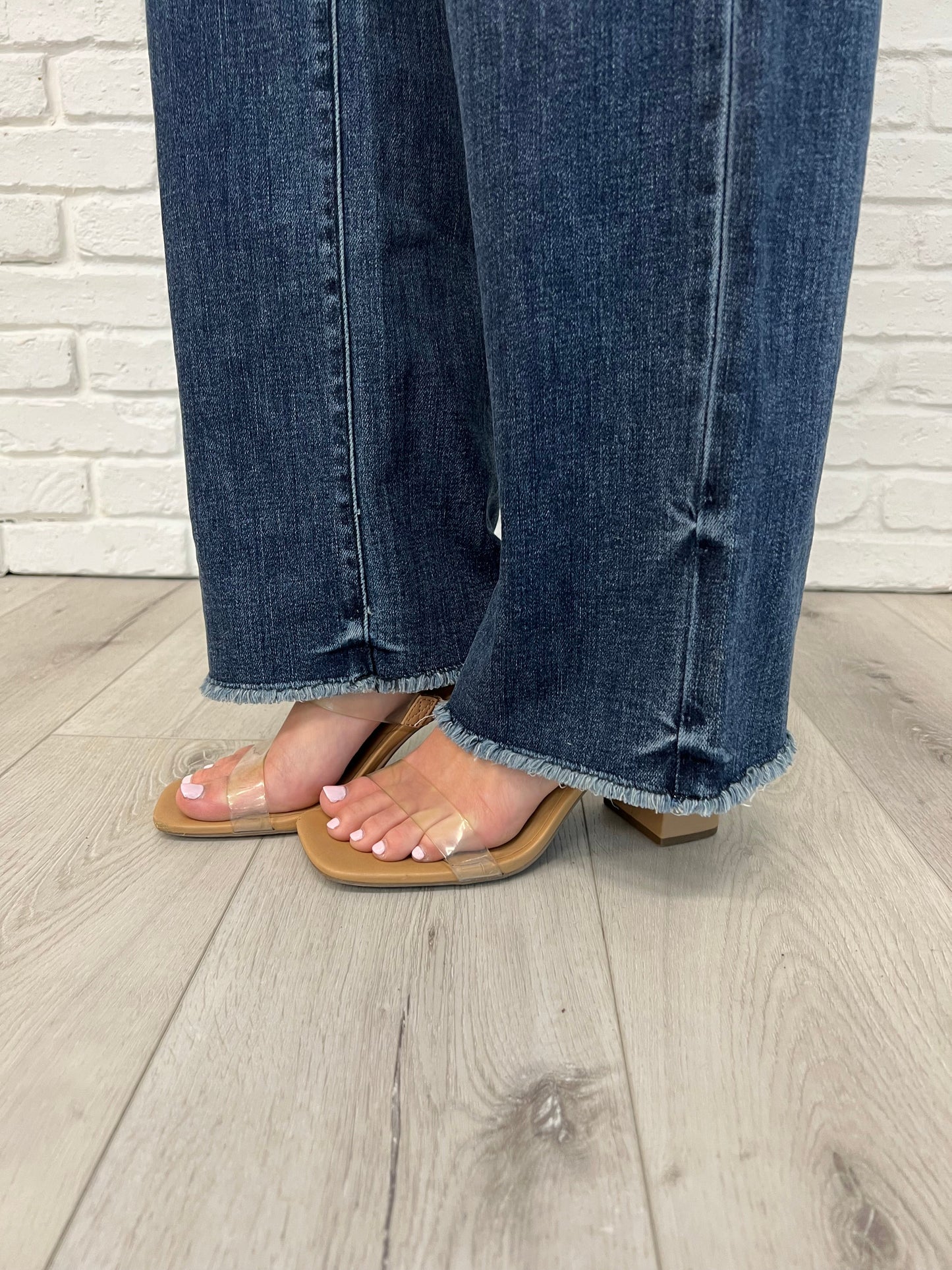 Addie Mid Rise Vintage Wash Wide Leg Jeans Judy Blue