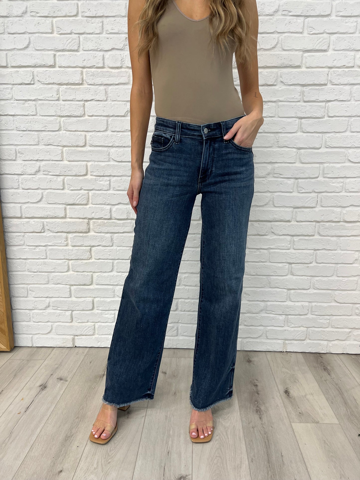 Addie Mid Rise Vintage Wash Wide Leg Jeans Judy Blue