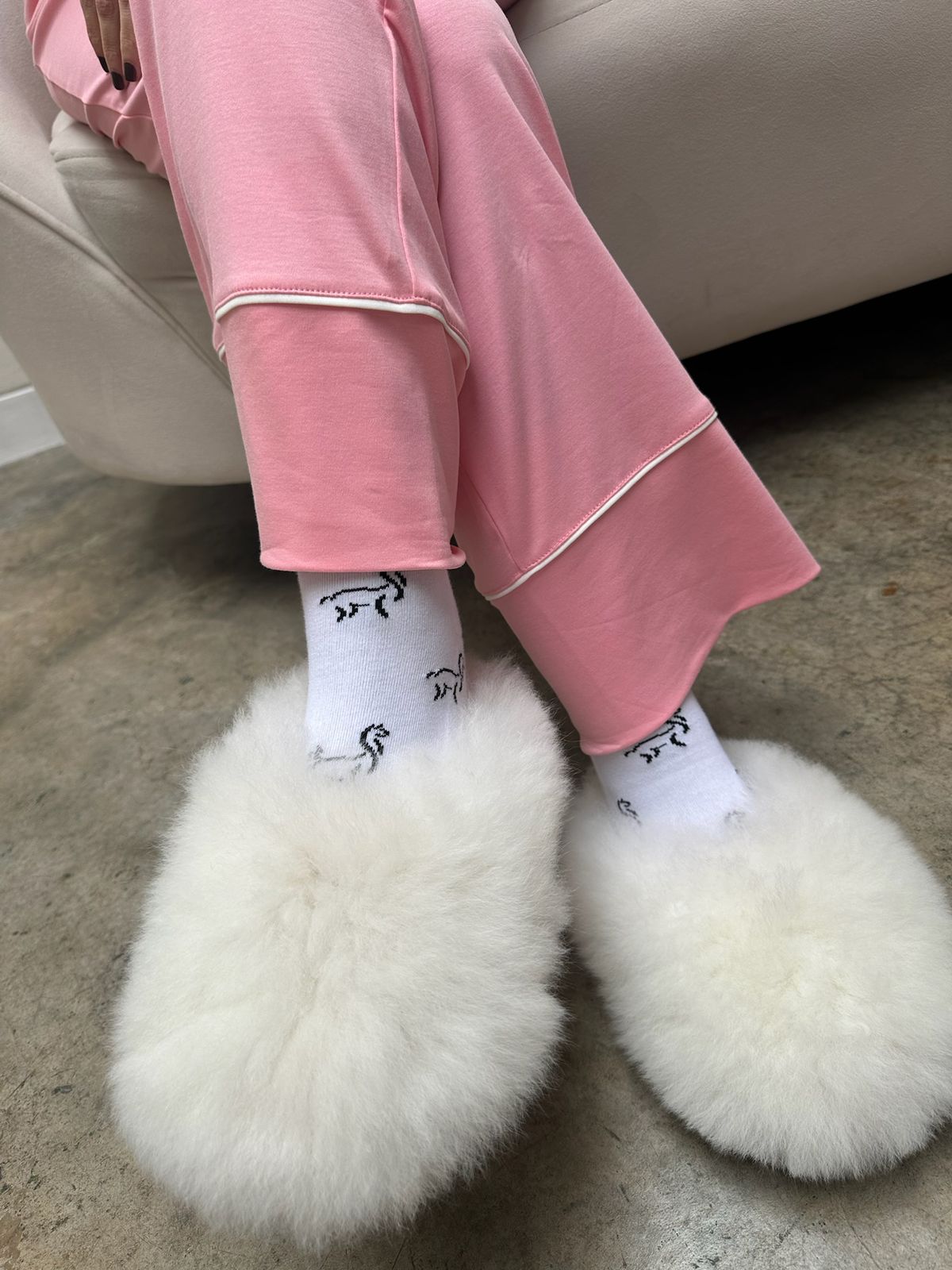 Genuine Alpaca Soft Alpuffas Slippers