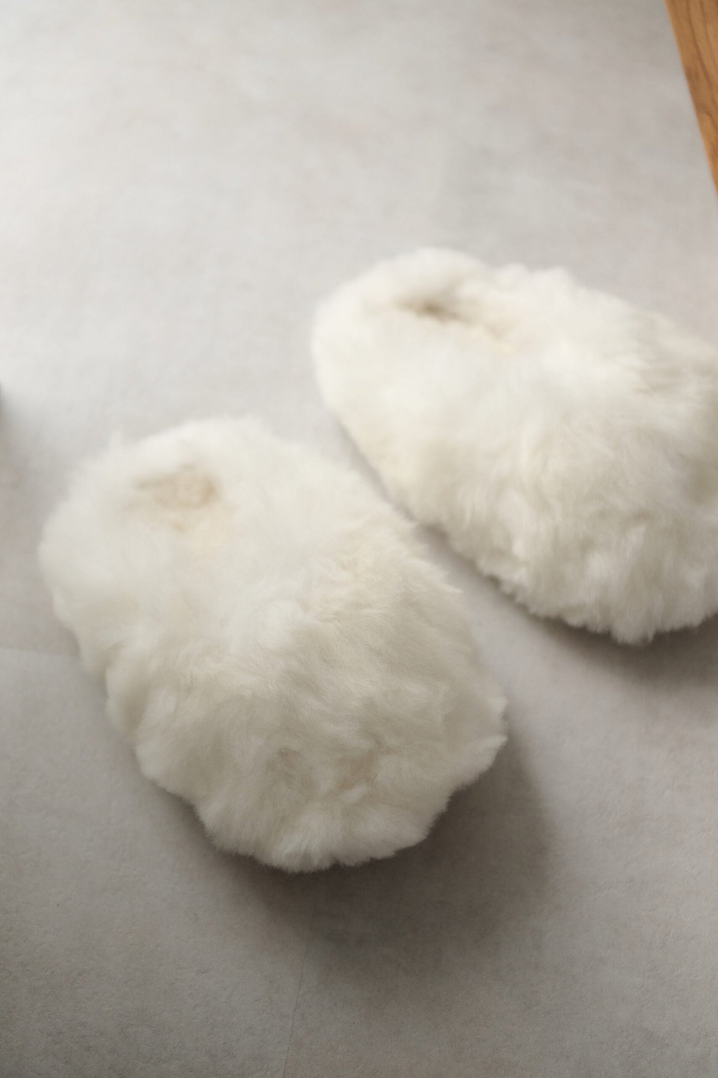 Genuine Alpaca Soft Alpuffas Slippers