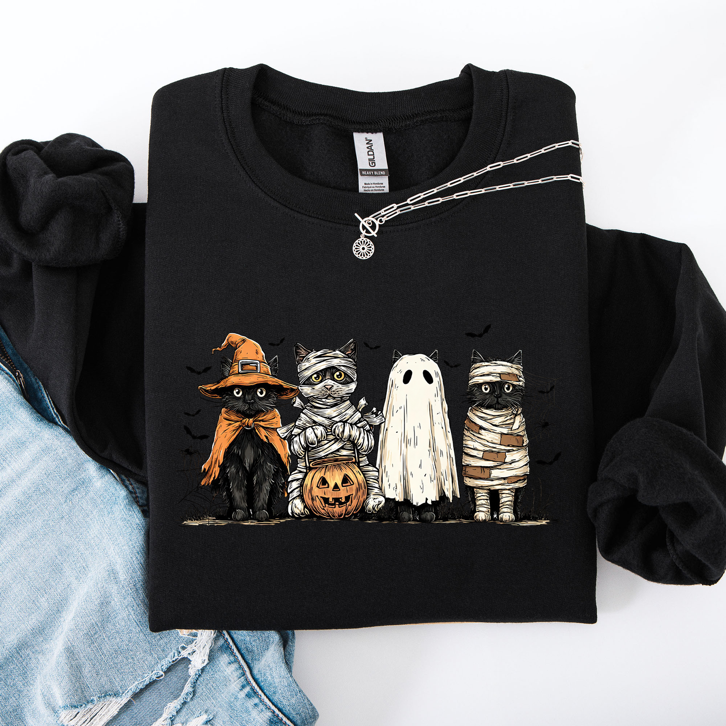 Black Cats Pumpkin Ghost Cats Retro Halloween Cat Mama Sweatshirt