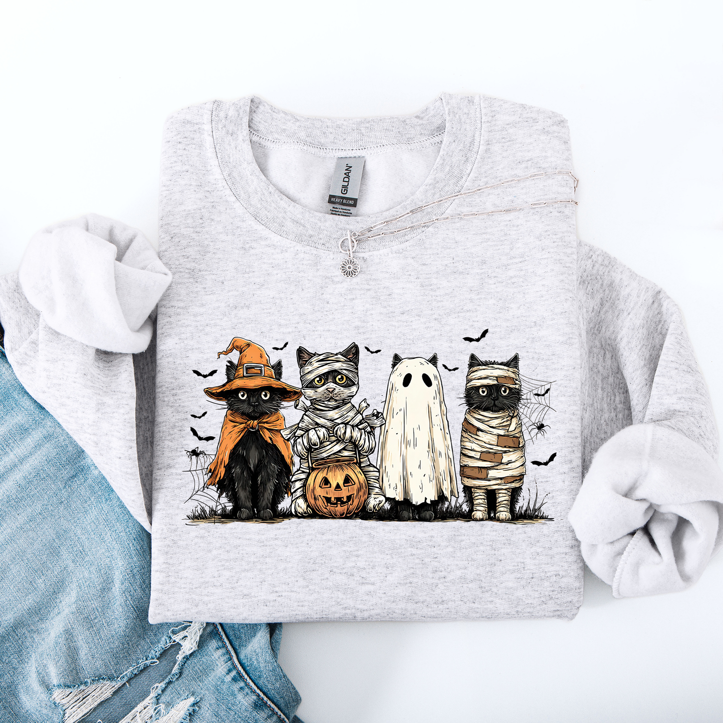 Black Cats Pumpkin Ghost Cats Retro Halloween Cat Mama Sweatshirt