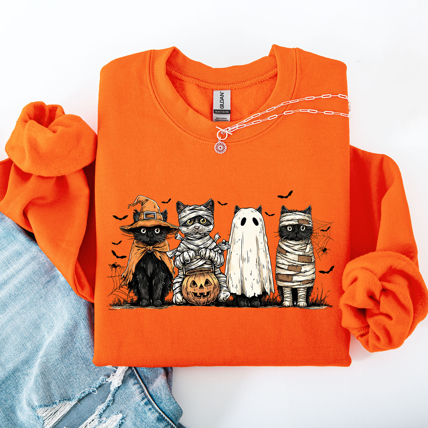 Black Cats Pumpkin Ghost Cats Retro Halloween Cat Mama Sweatshirt