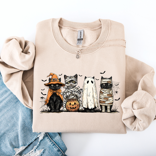 Black Cats Pumpkin Ghost Cats Retro Halloween Cat Mama Sweatshirt