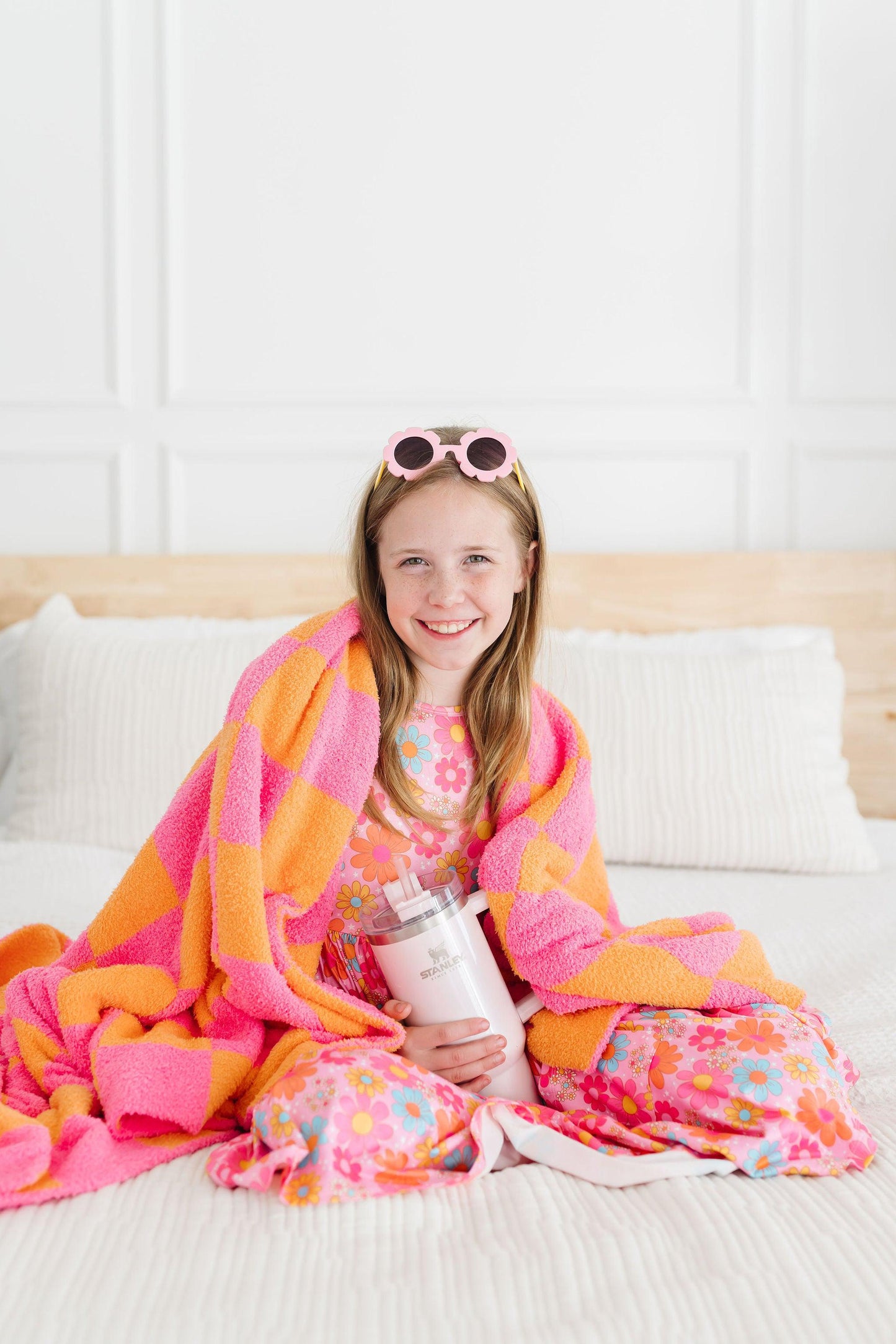 Bright Pink/Orange Cozy Throw Blanket Mila & Rose