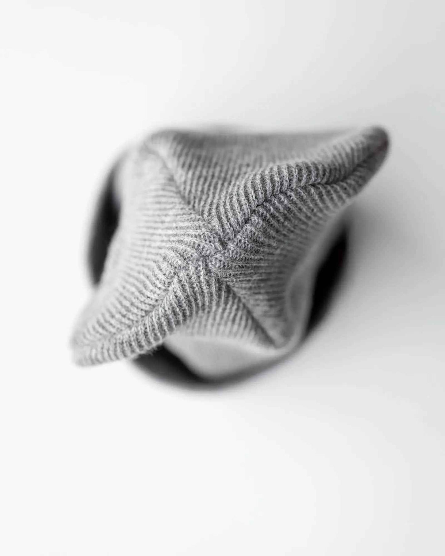 CS108 Traditional Silent Cuffed Beanie Koala Gray HAAKWEAR