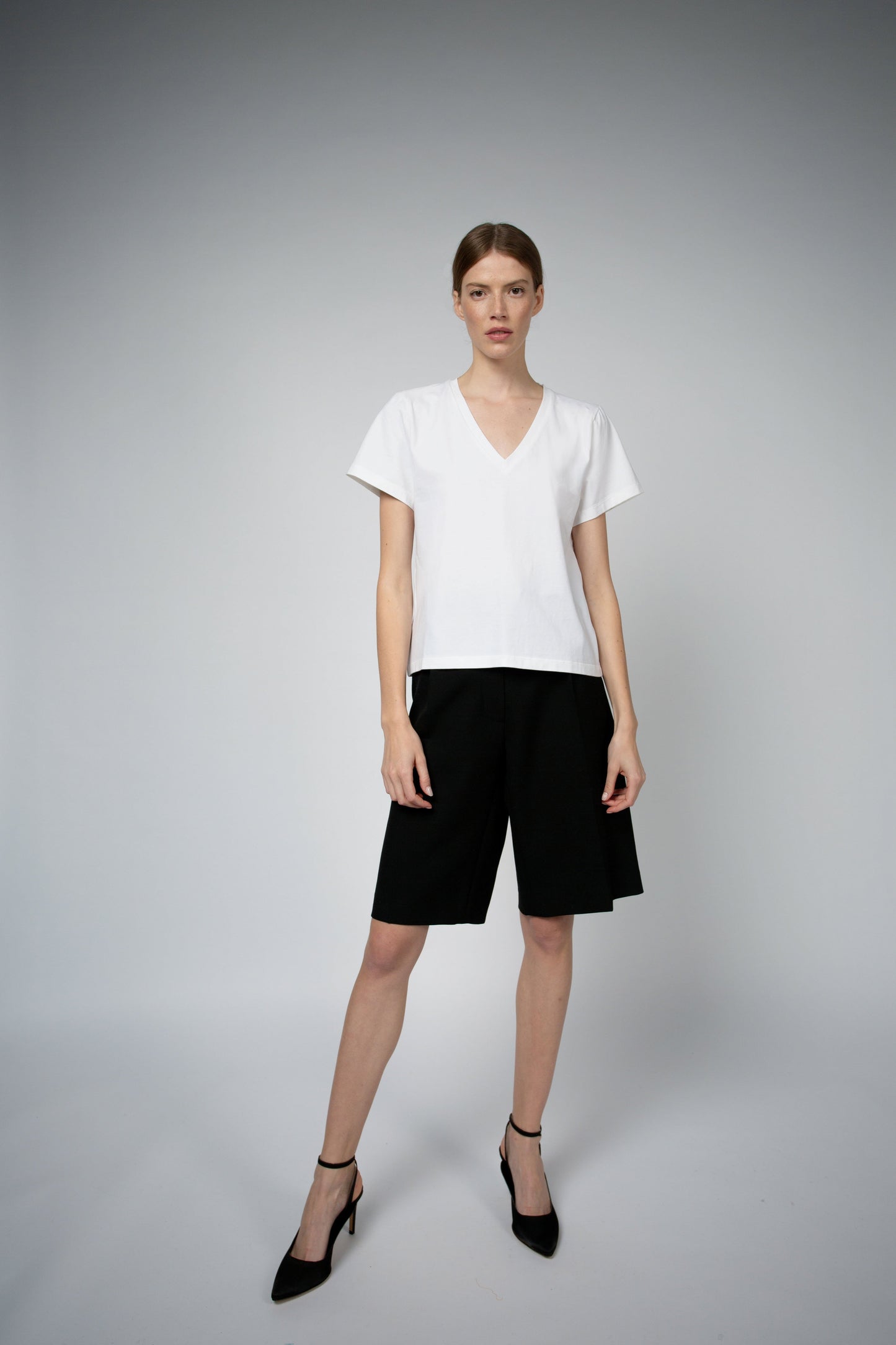 MAGDA ORGANIC COTTON V-NECK T-SHIRT IN WHITE