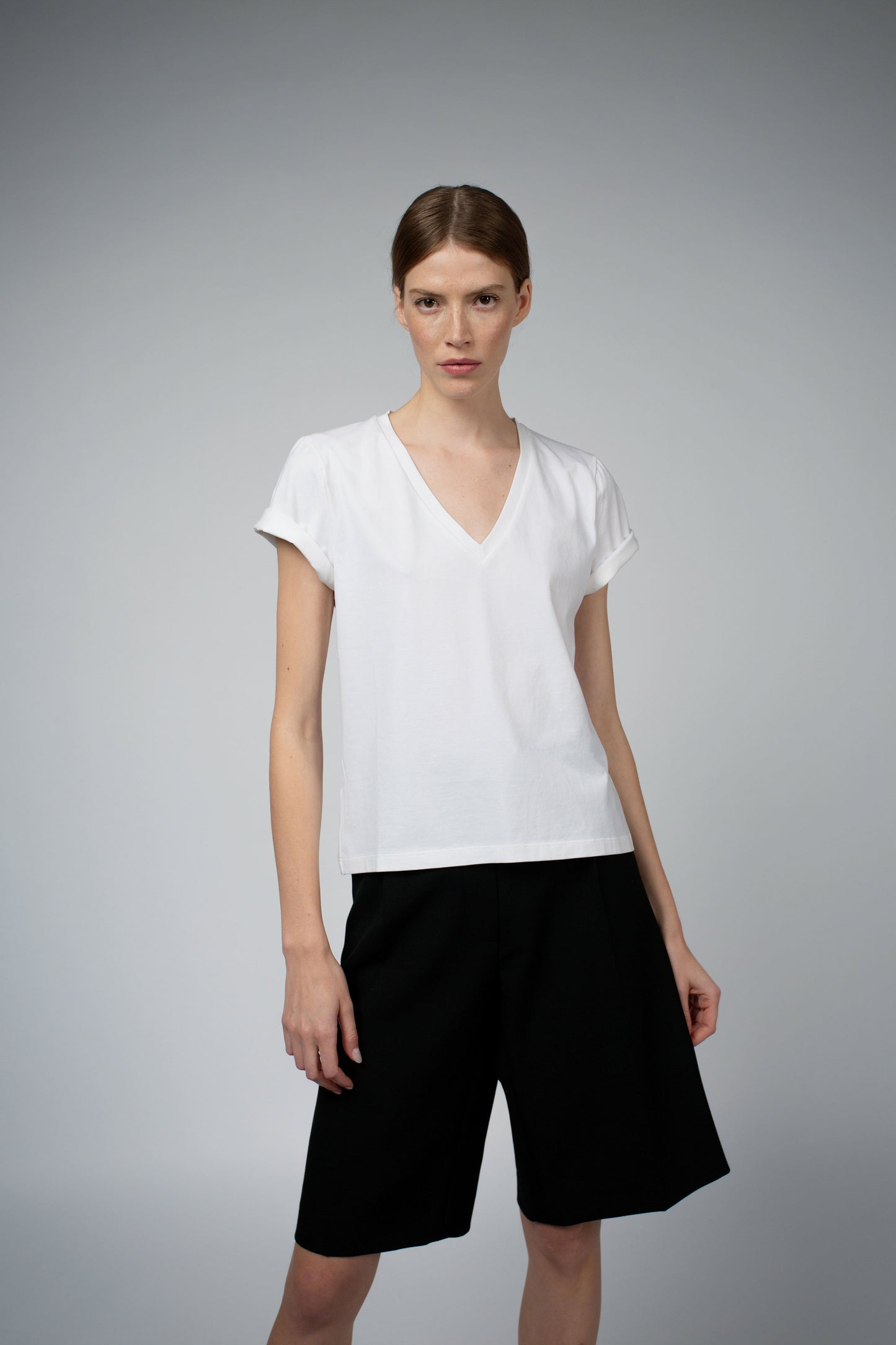 MAGDA ORGANIC COTTON V-NECK T-SHIRT BUNDLE