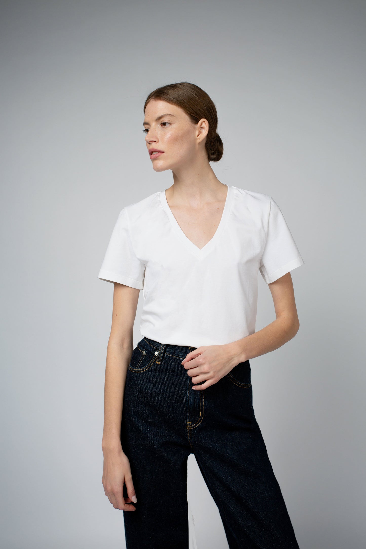 NORA ORGANIC COTTON V-NECK BODYSUIT IN WHITE