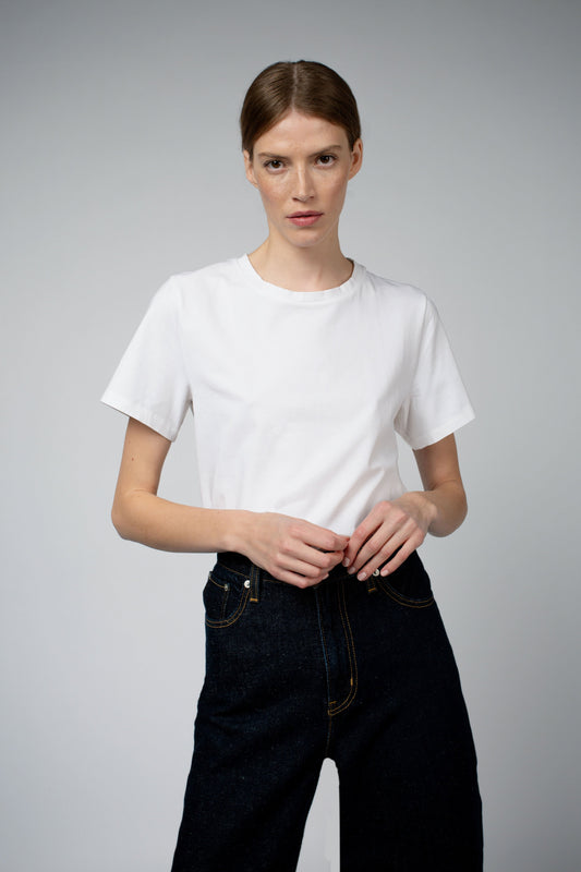 JEN ORGANIC COTTON CREW NECK BODYSUIT IN WHITE