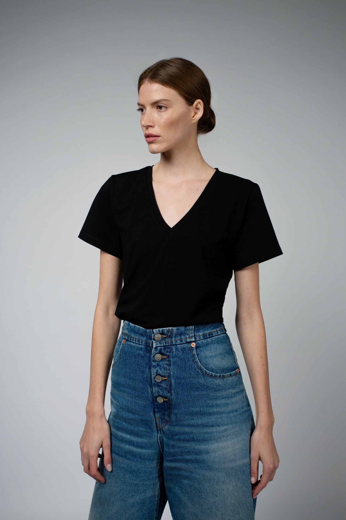 NORA ORGANIC COTTON V-NECK BODYSUIT IN BLACK