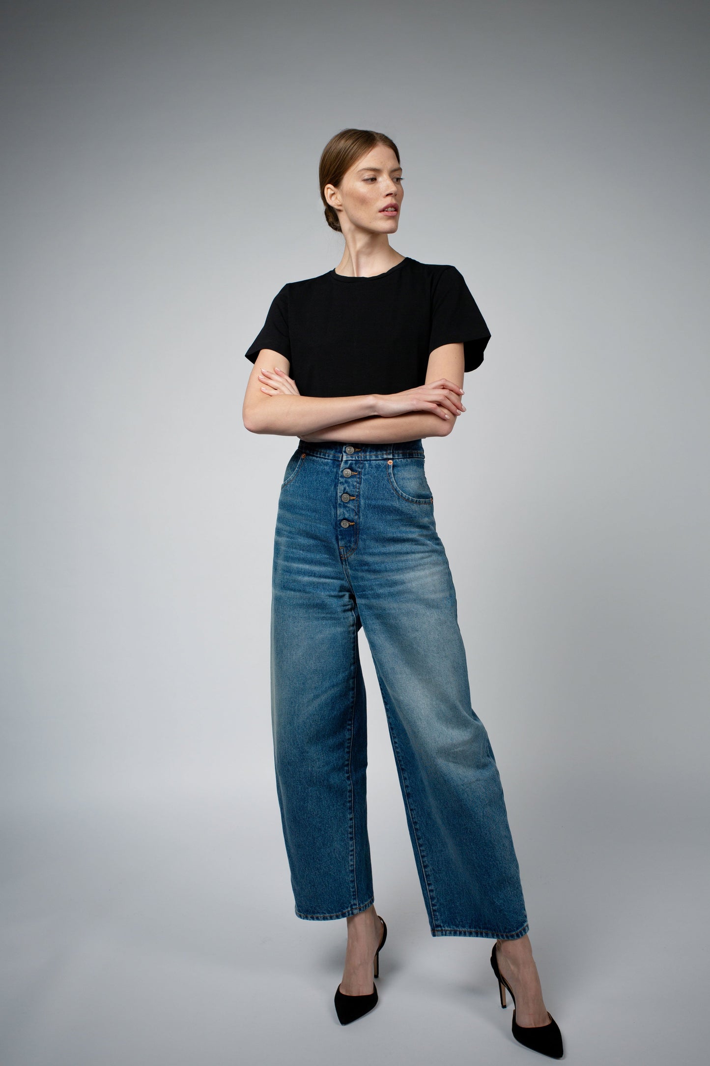 JEN ORGANIC COTTON CREW NECK BODYSUIT IN BLACK