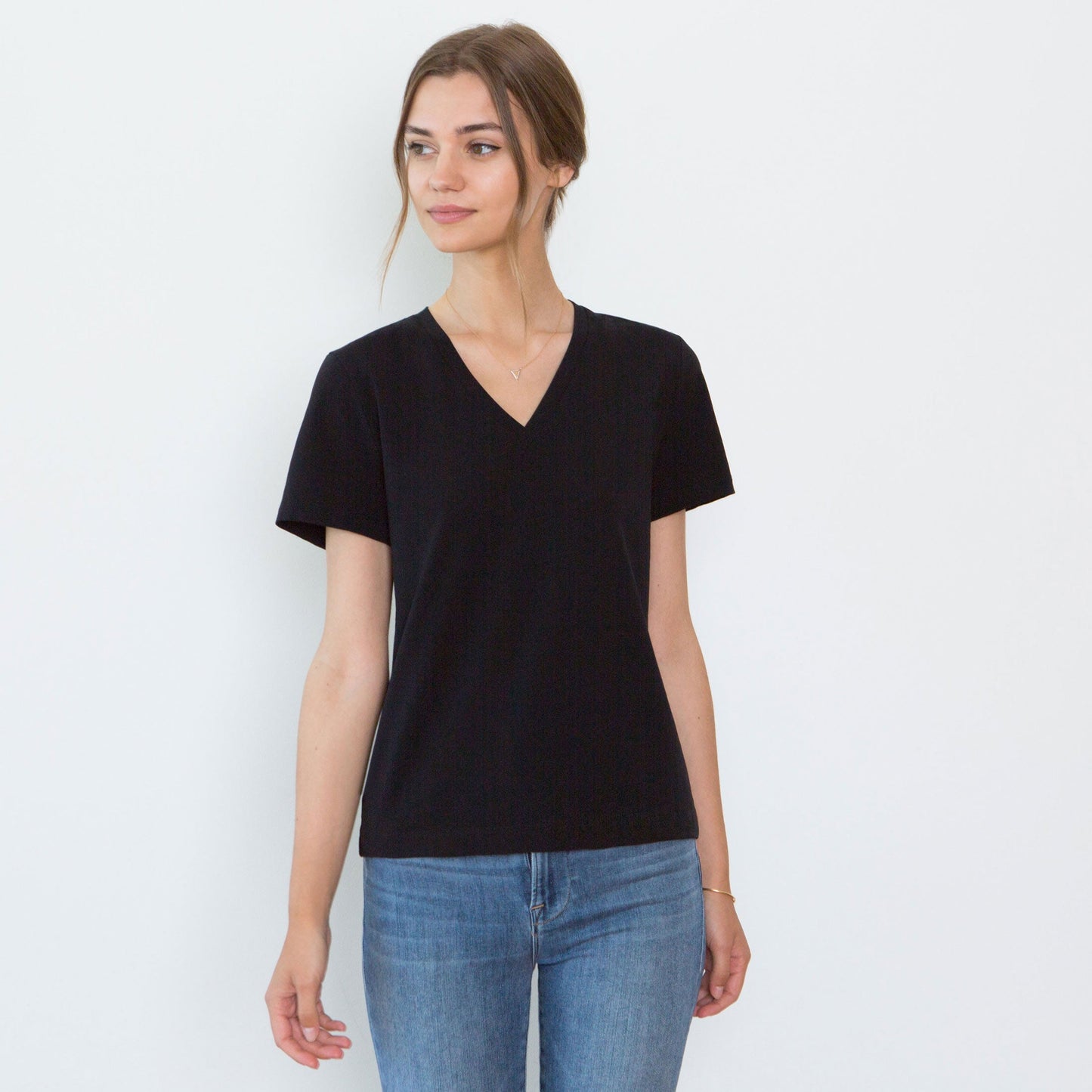 MAGDA ORGANIC COTTON V-NECK T-SHIRT BUNDLE