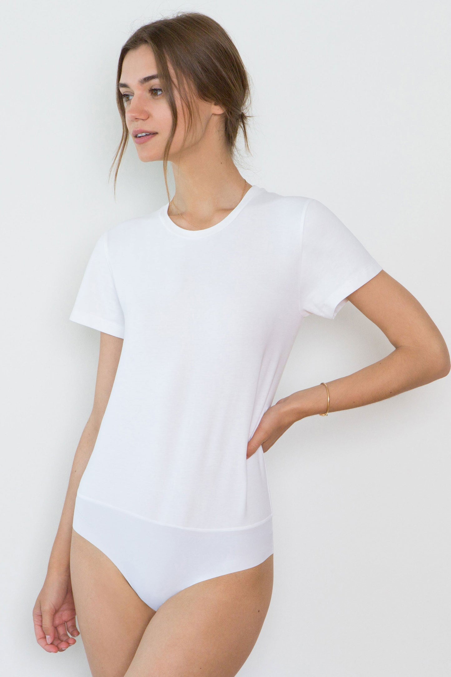 JEN ORGANIC COTTON CREW NECK BODYSUIT IN WHITE