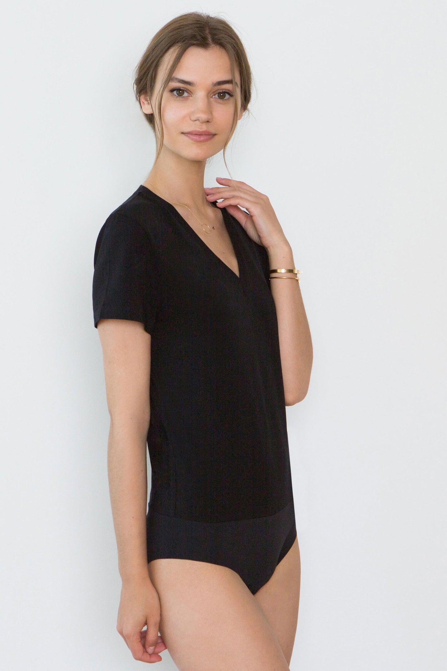 NORA ORGANIC COTTON V-NECK BODYSUIT BUNDLE