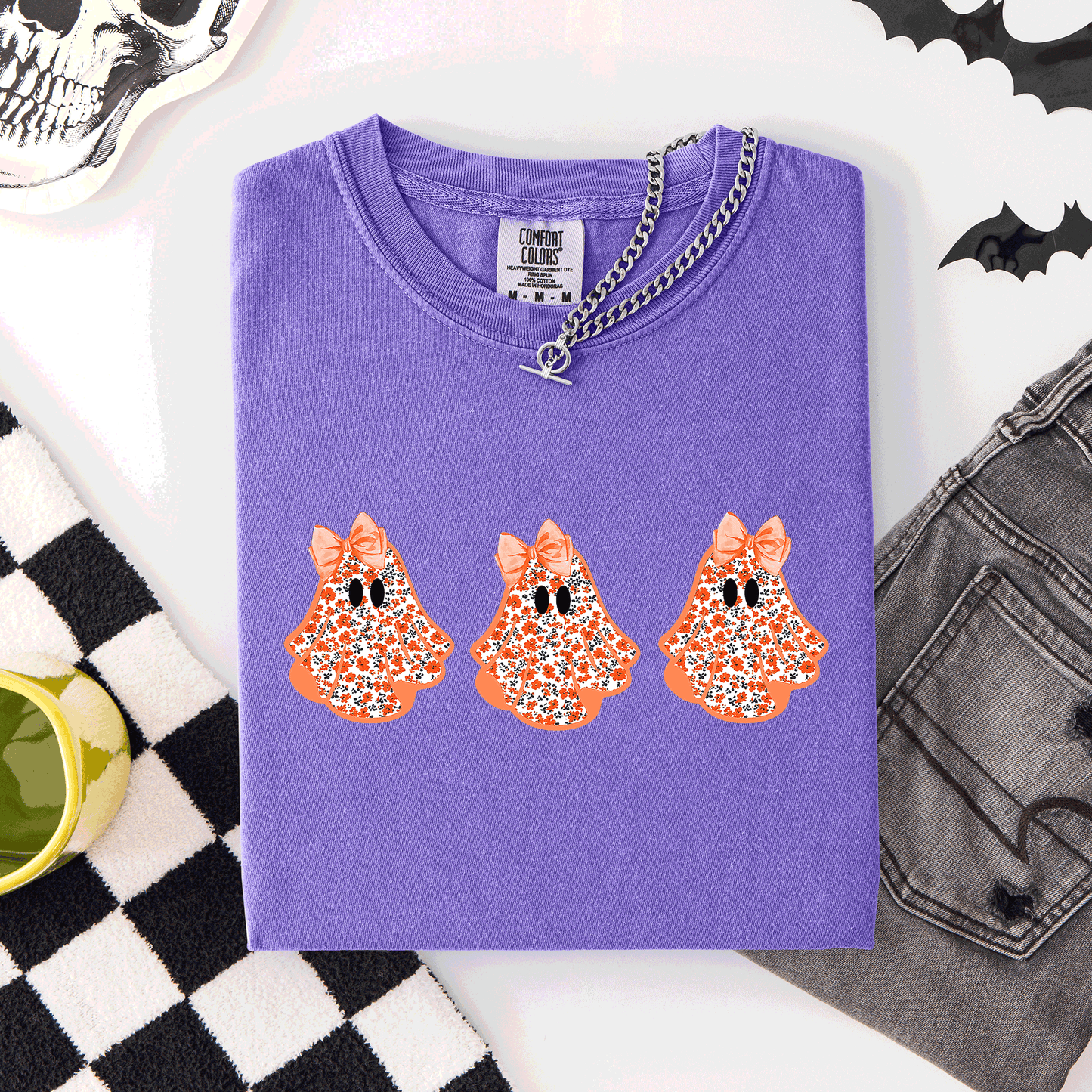 Cute Halloween Ghosts Pattern Comfort Colors T-Shirt Coquette