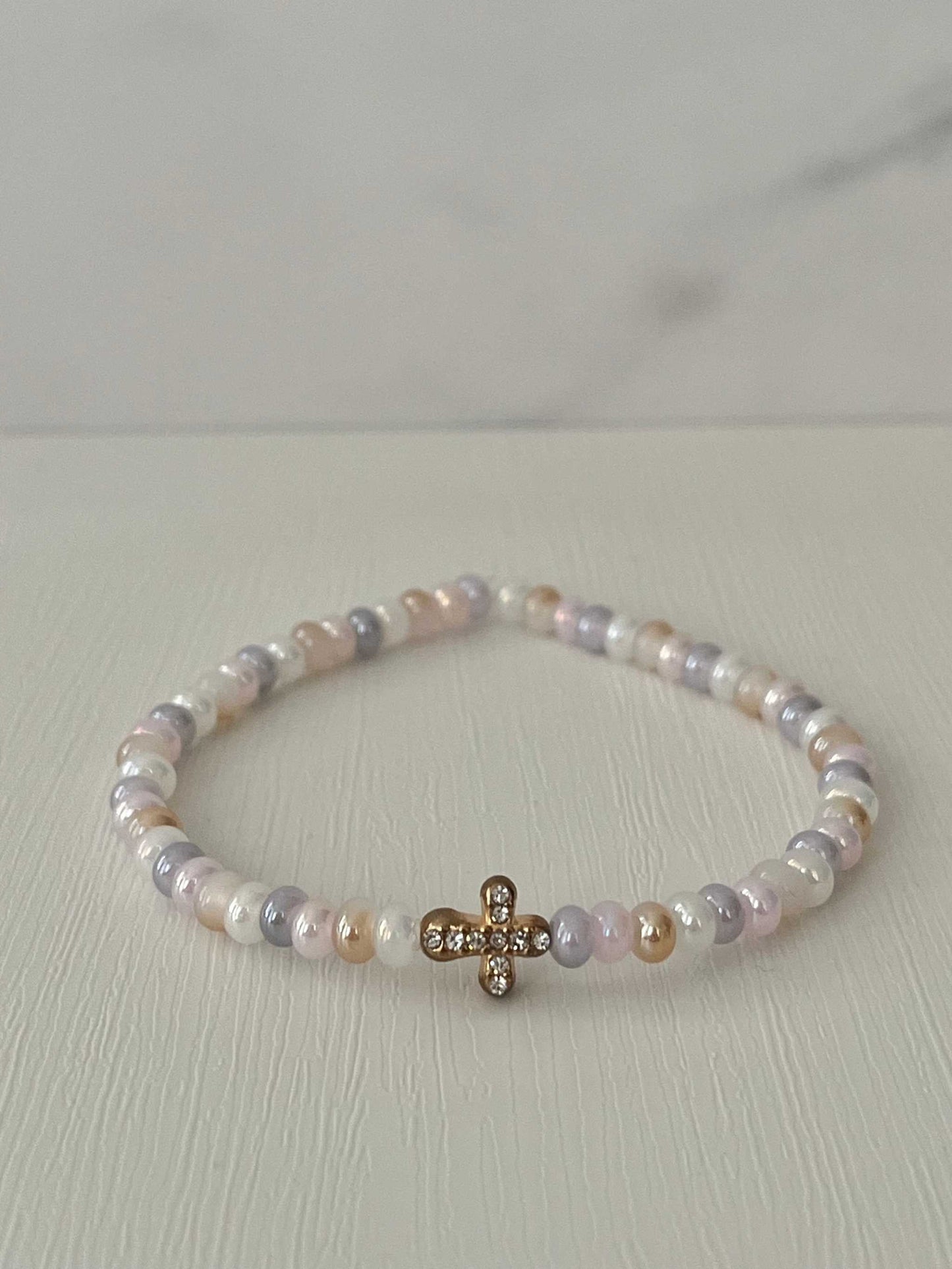 Bead Bracelet with Freshwater Shell & Pearl Beads