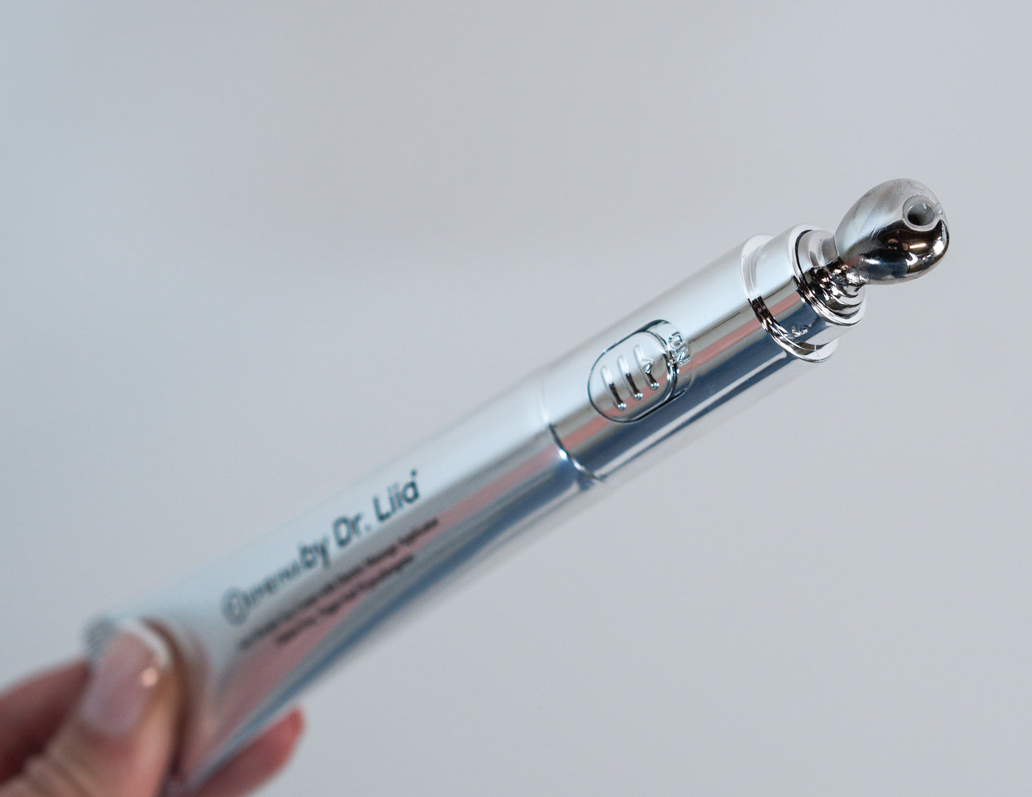 Say Goodbye to Puffy Eyes: Eye Cream for Sensitive Skin