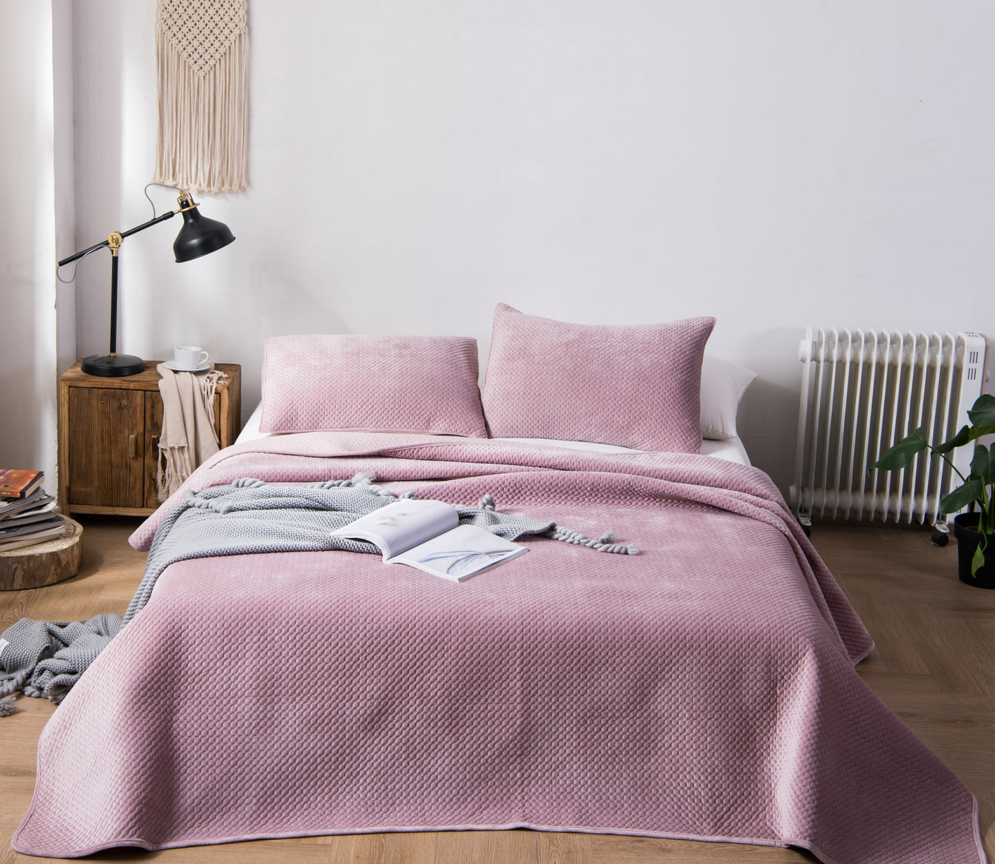 All Season Cozy Velvet Quilt Set Queen King Kasentex