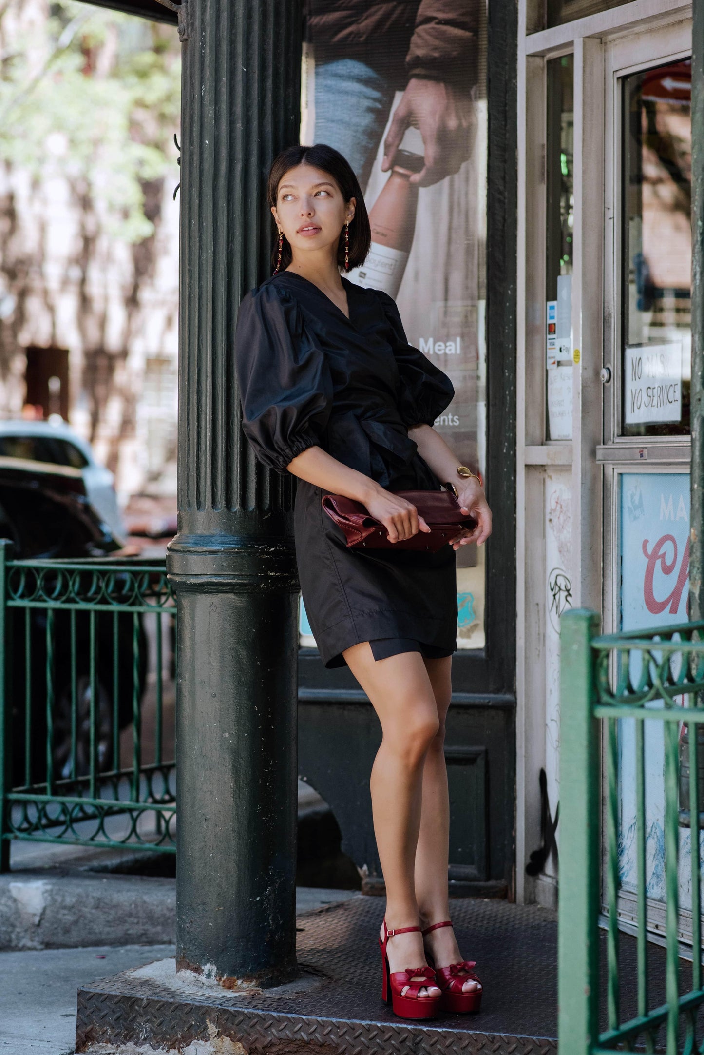 Black Lusso Elegant Wrap Dress Le Réussi