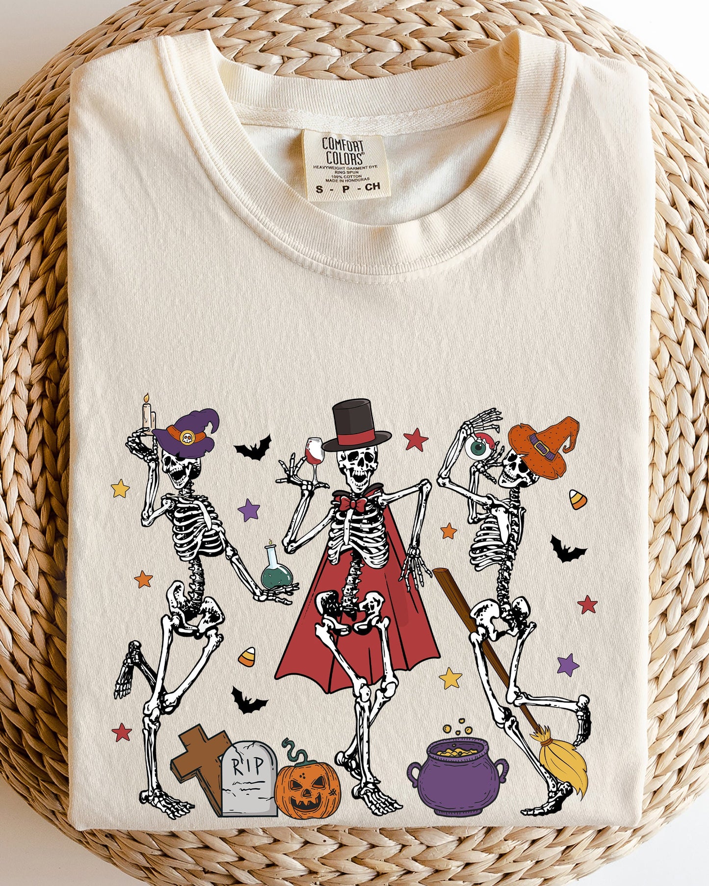 Dancing Skeleton Halloween Party Cute Fun Spooky Shirt Comfort Colors T-Shirt