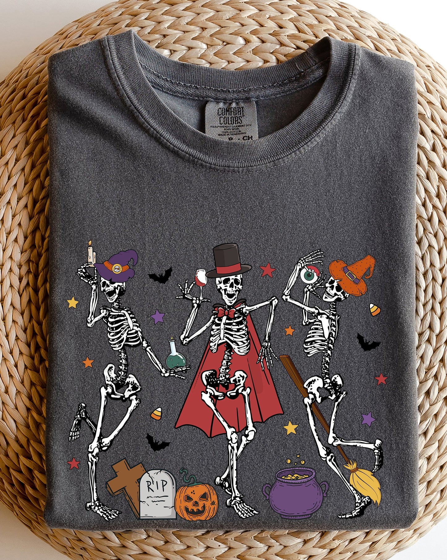 Dancing Skeleton Halloween Party Cute Fun Spooky Shirt Comfort Colors T-Shirt