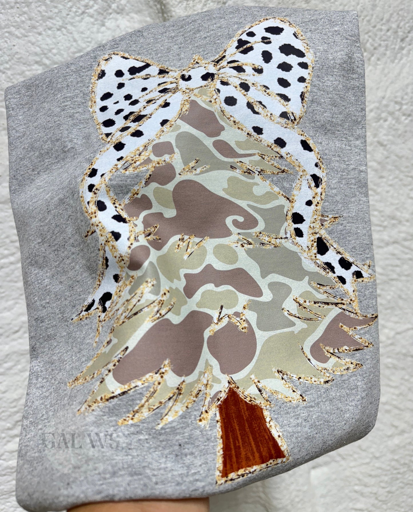 Camo & Glitter Christmas Tree Design Tee Sweatshirt