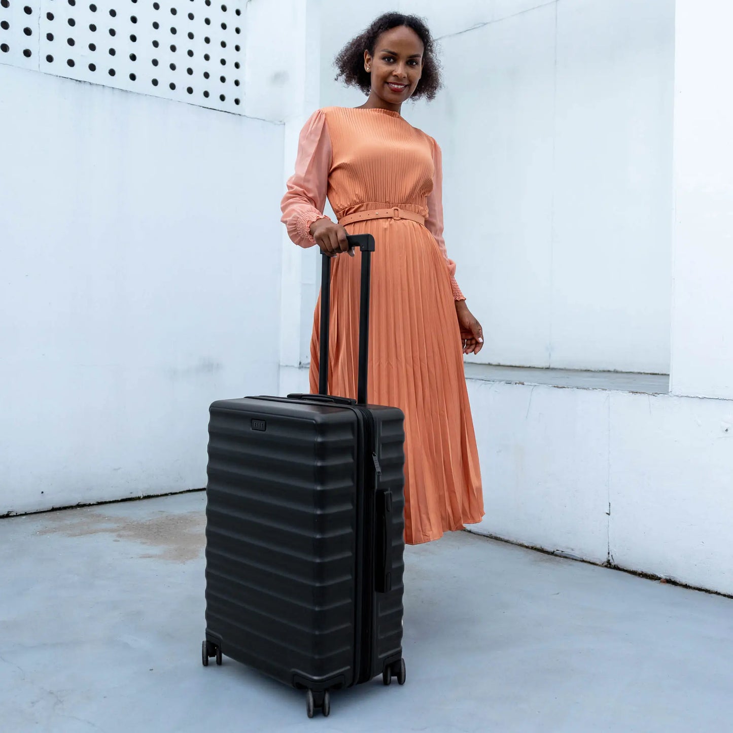 Excursion Chic Expandable Luggage Set ELLE