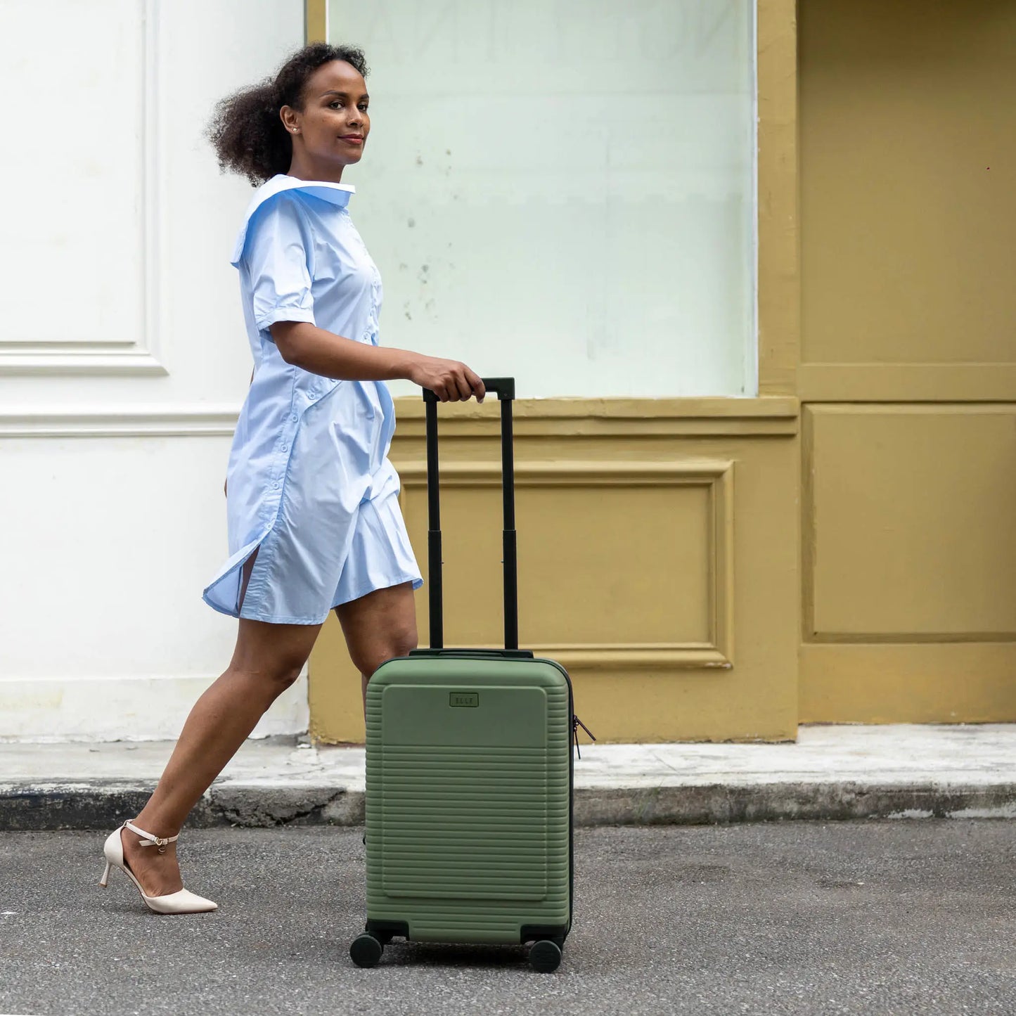 Passage Sleek Luggage Set