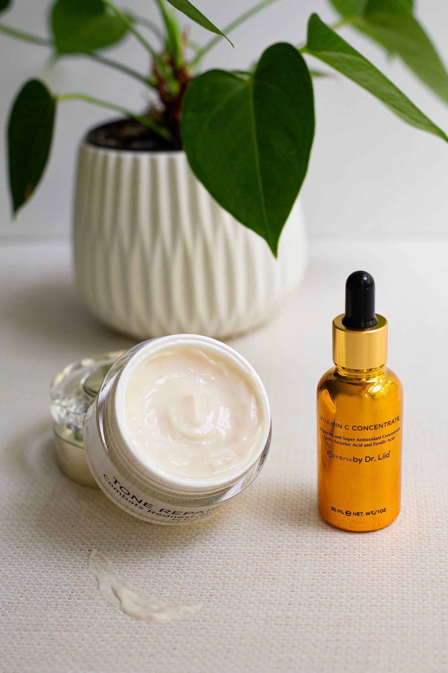 Skin Glow Cream with Vitamin C Face Moisturizer and Alpha Arbutin