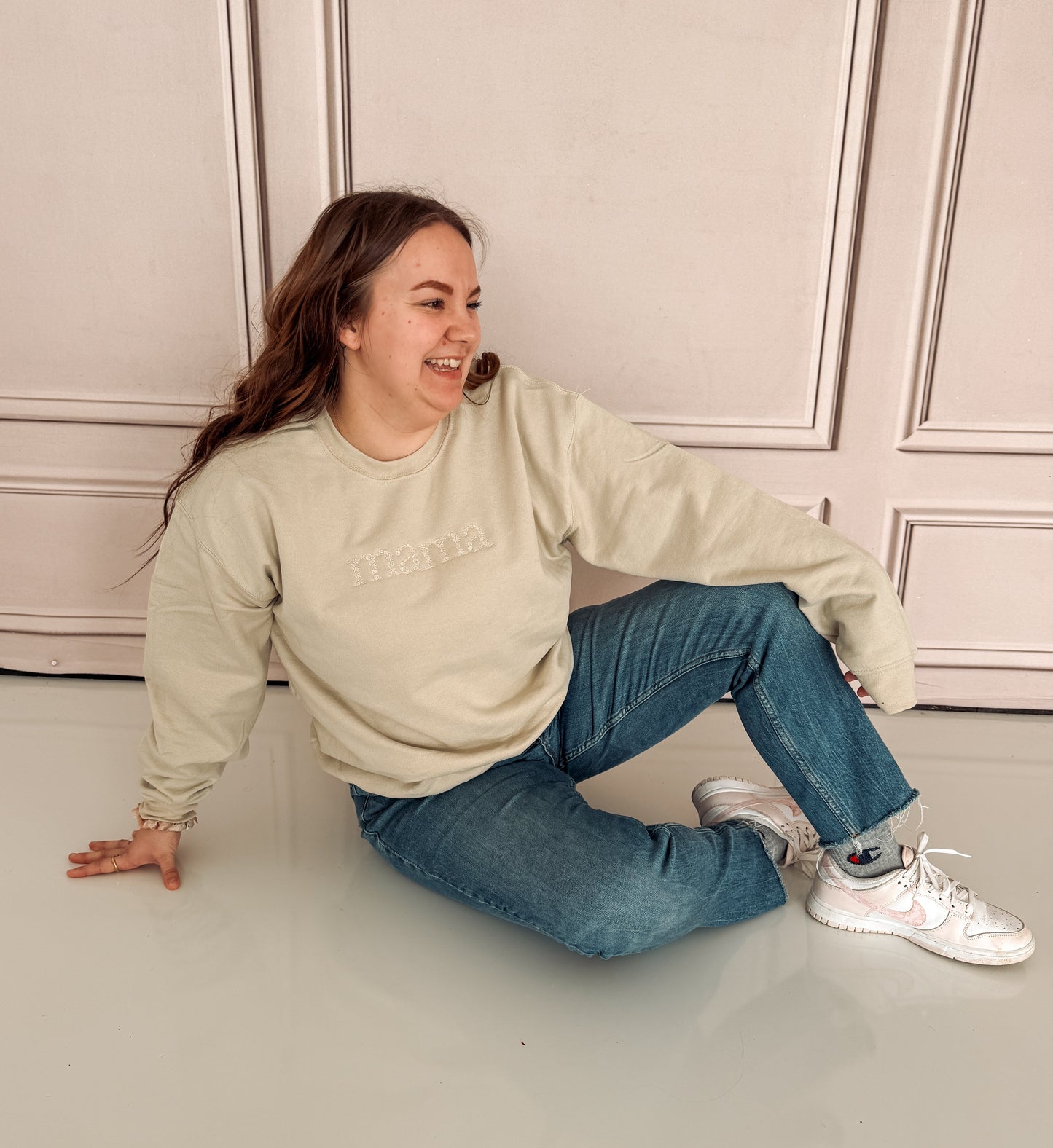 Neutral Embroidered Mama Crewneck