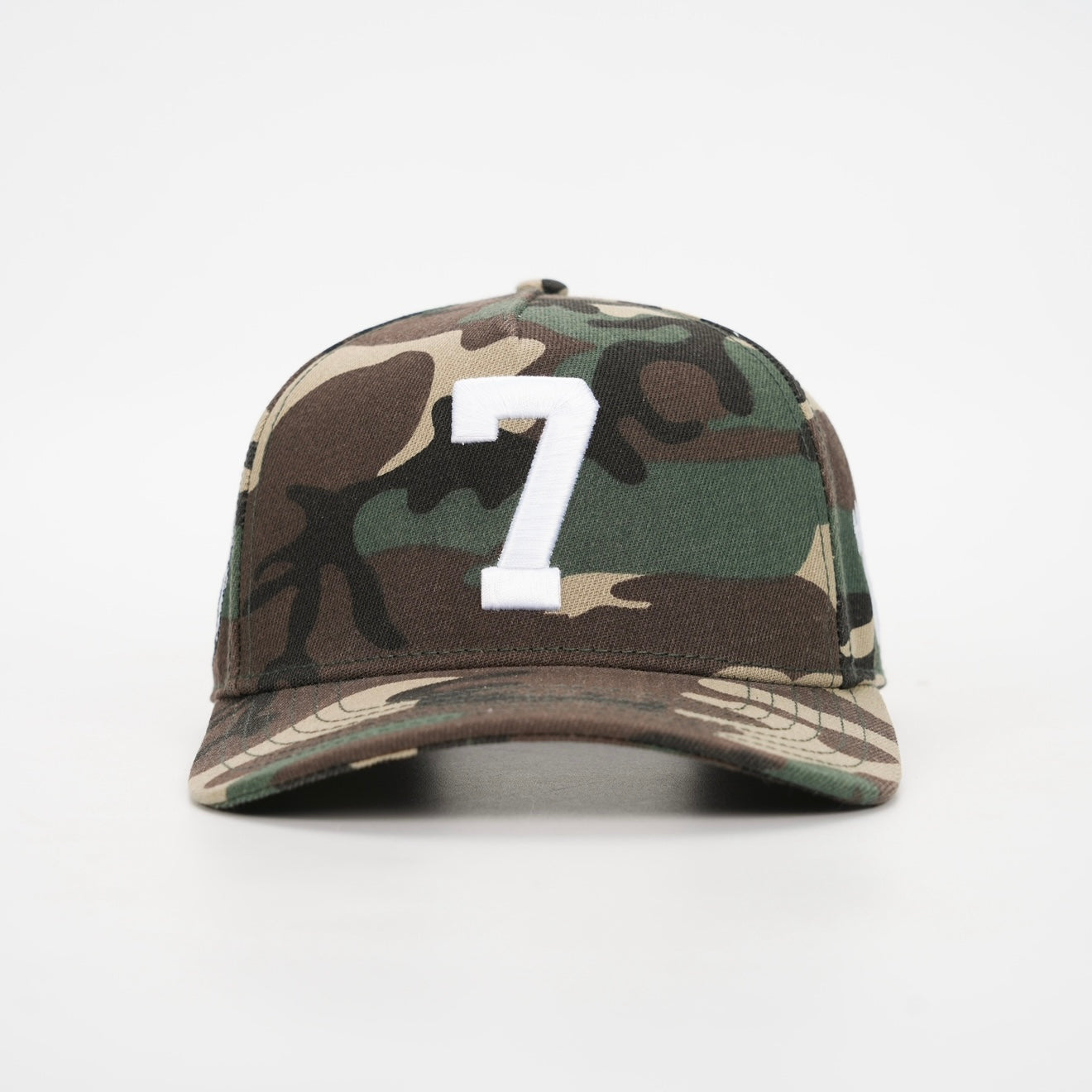 ‘7’ Premium Nylon Blend SnapBack - Camo/White