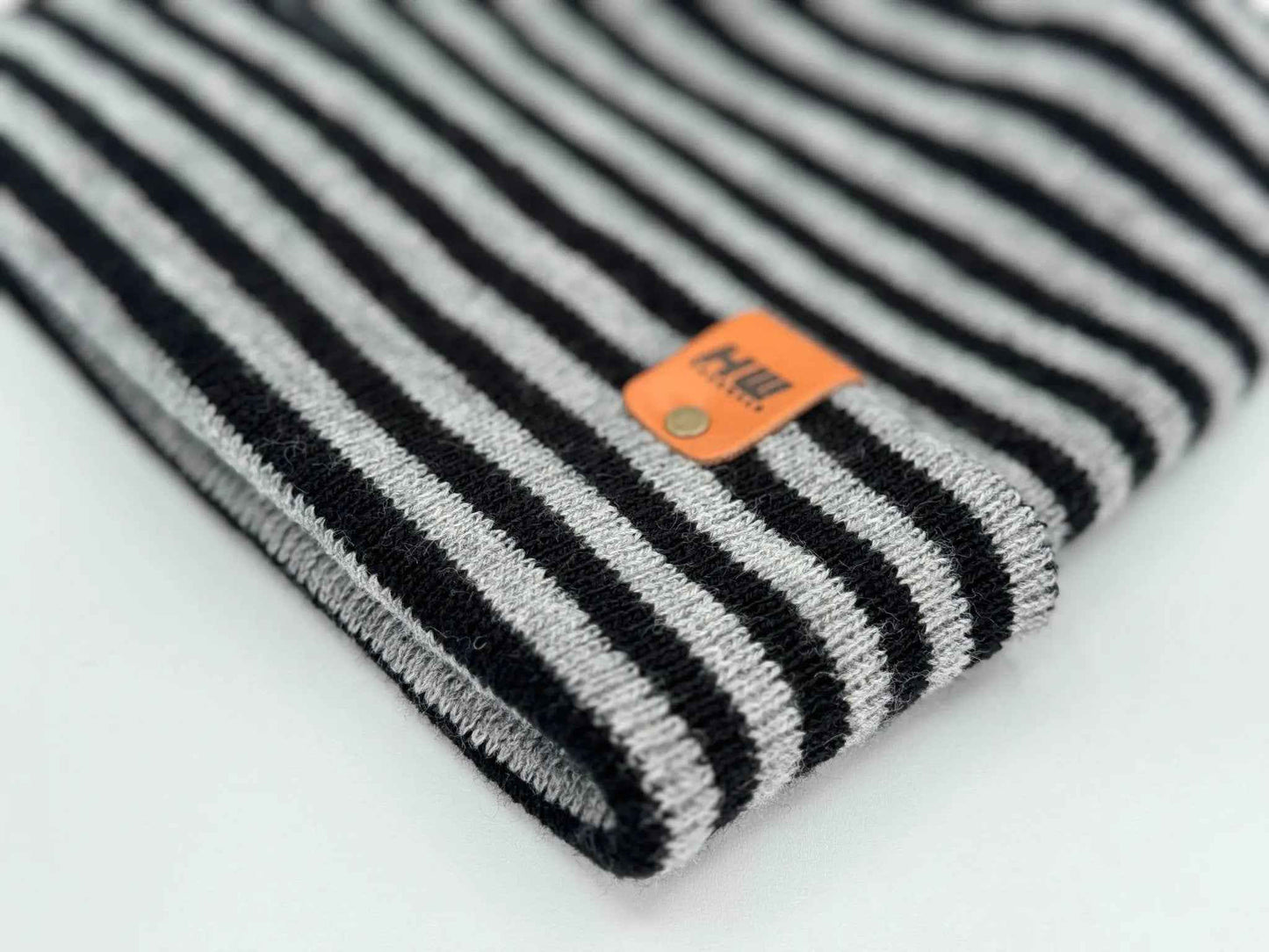 H Stitch RORO Cuffed Beanie Black Gray Patented Design HAAKWEAR