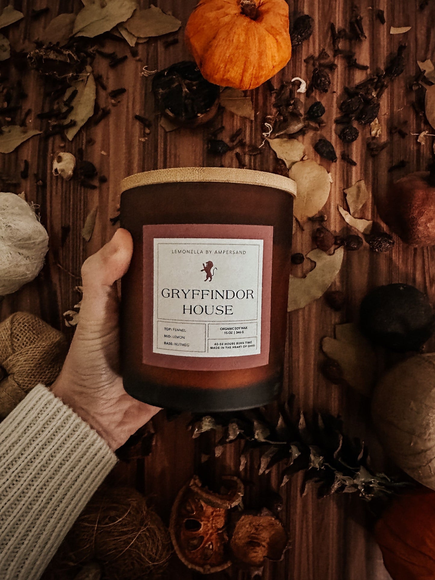 Gryffindor Beeswax Candle 10oz Harry Potter
