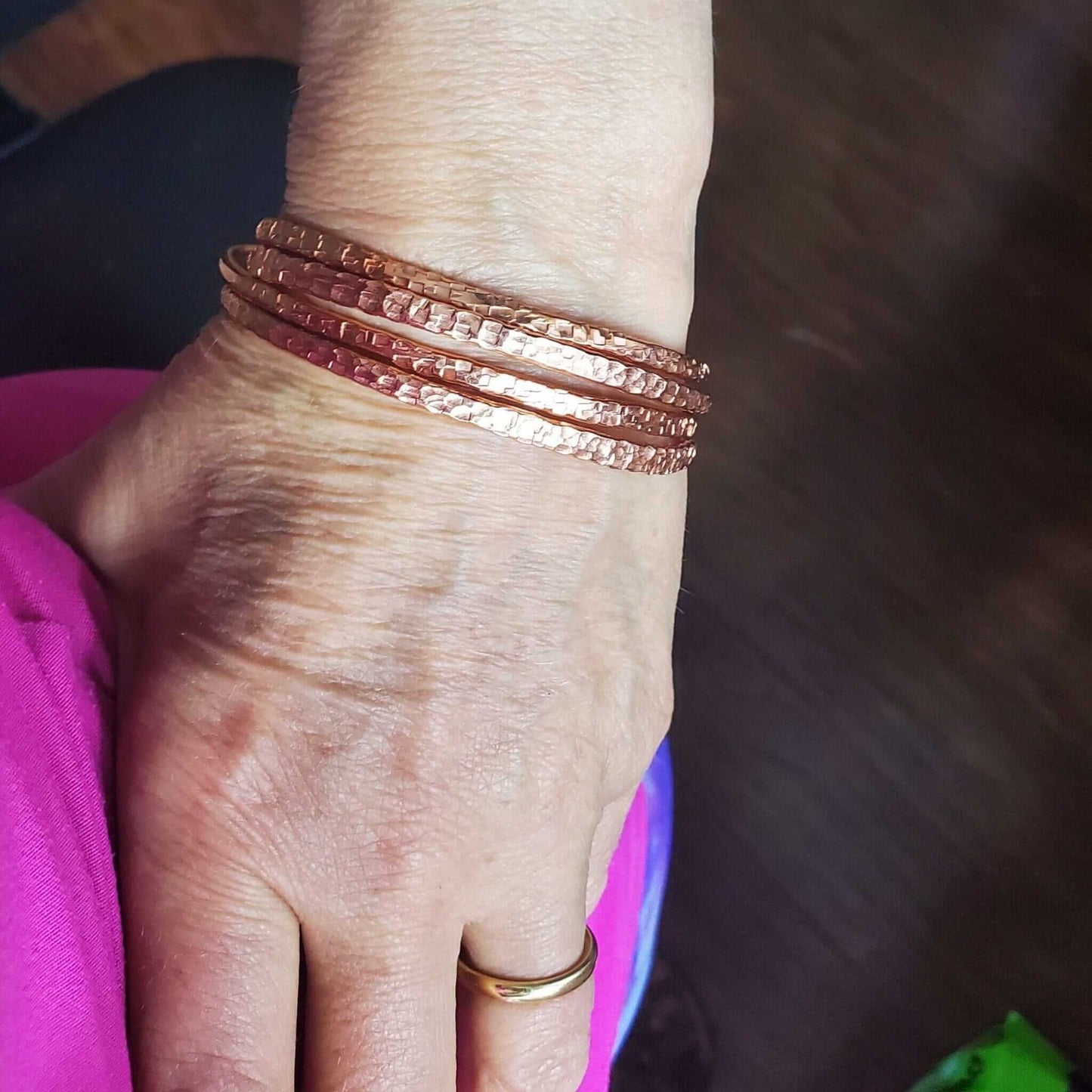 Handmade Hammer Textured Copper Bangle Set 2 Piece Interlocking Full Overlap