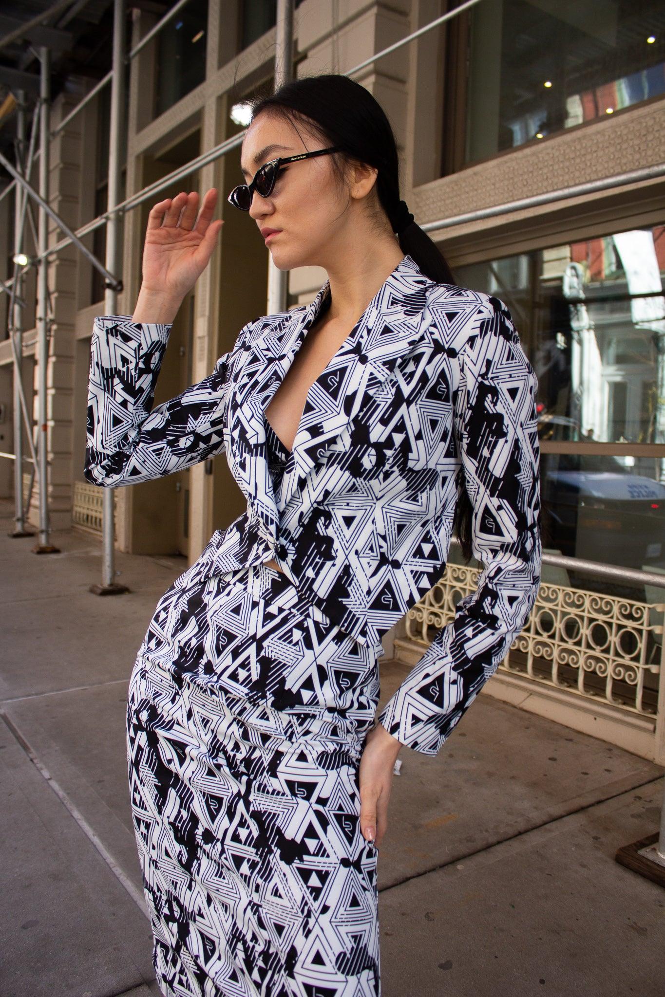 Geometric Stylish Women's Tailored Blazer Amour