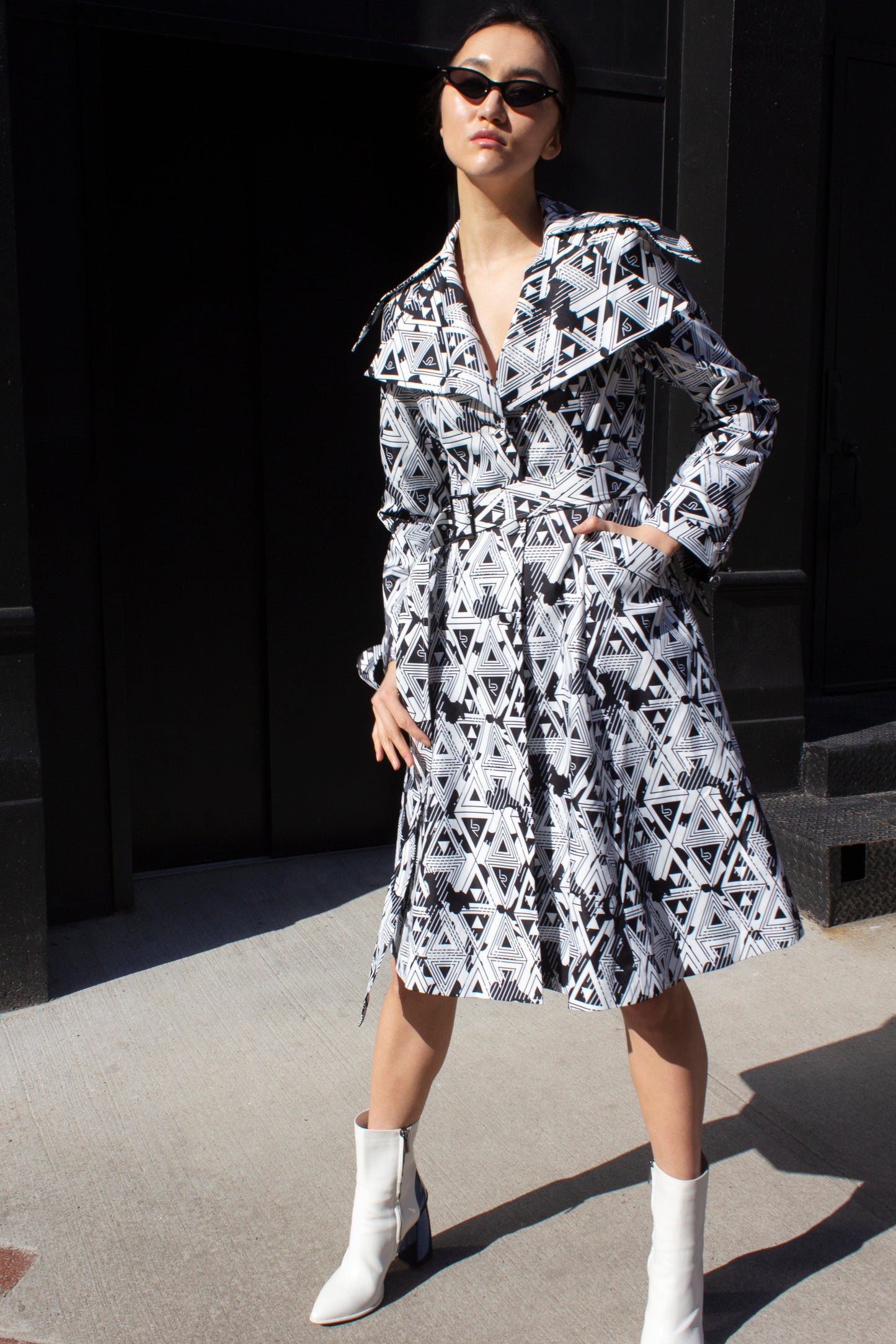 Amour Geometric Long Trench Coat Modern Women's Outerwear