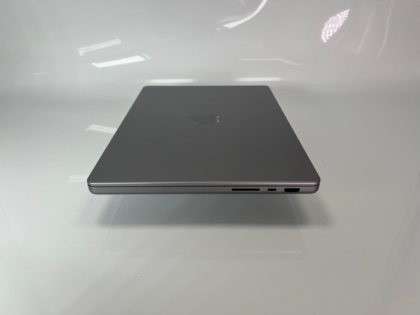 Apple MacBook Pro (2021) 14-inch M1 Max 32-Core GPU 64GB RAM 8TB SSD - AppleCare+ 11/24