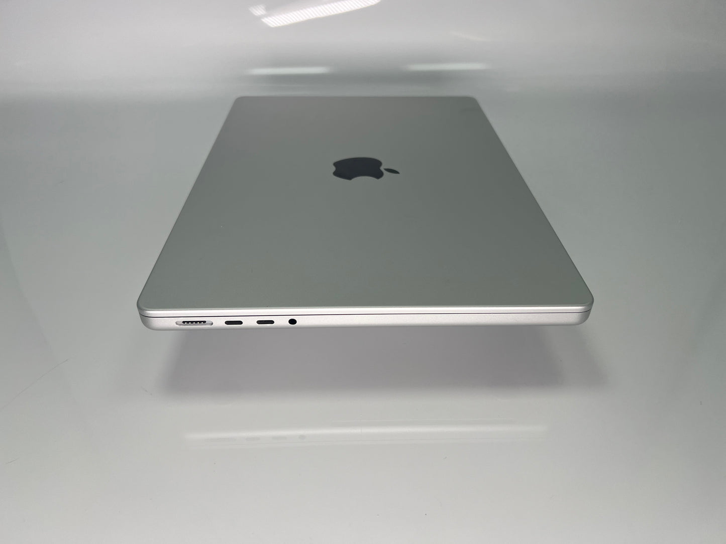 2023 Apple MacBook Pro 14-inch M2 Max – 30-Core GPU 32GB RAM 1TB SSD Silver | 100% BH