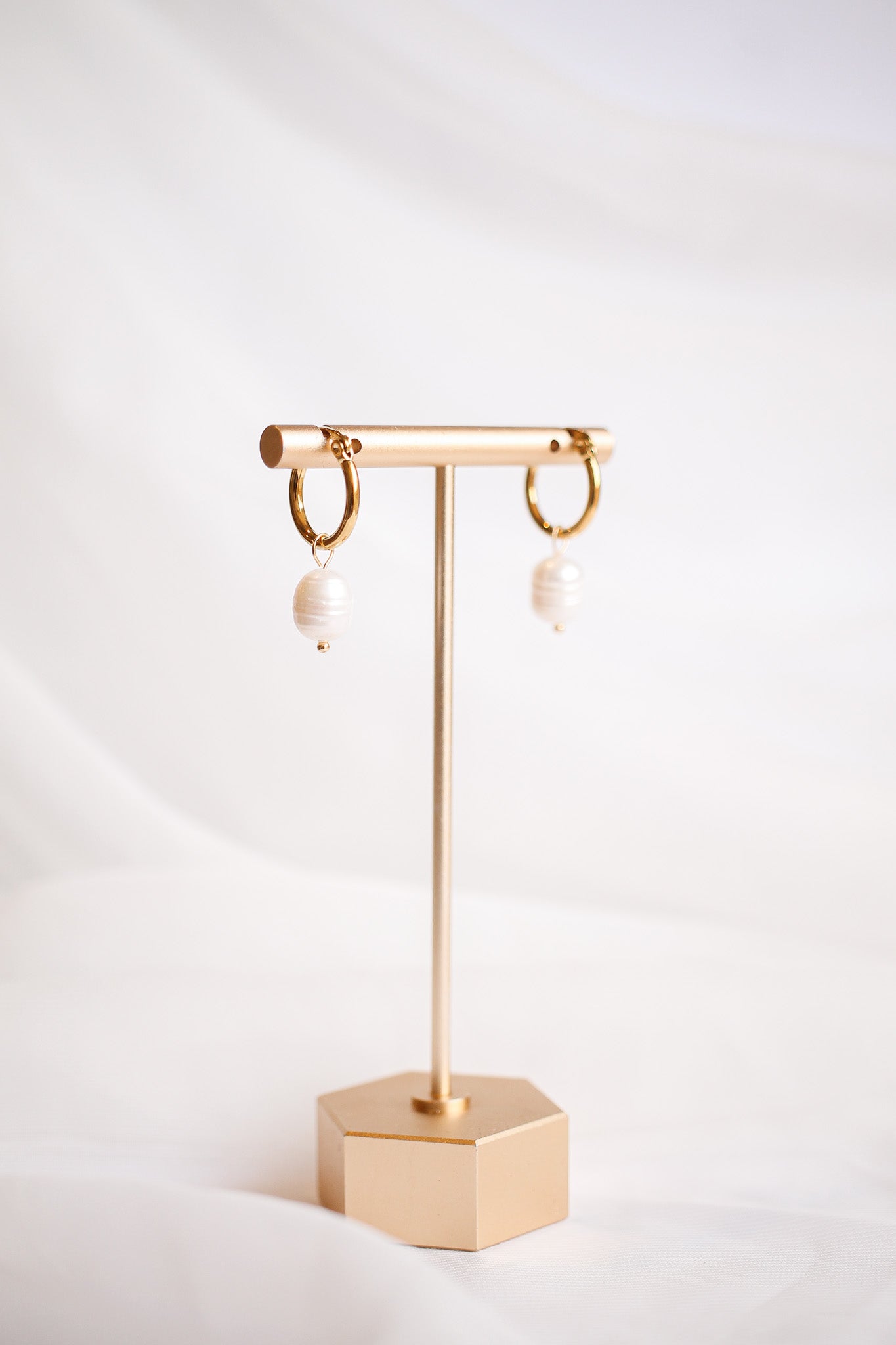 Freshwater Pearl Lightweight Hoop Earring 15mm Cape Cod Hoop